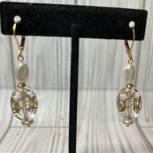 Handmade Clear Cameo and Glass Pearl Bead Dangle Earring